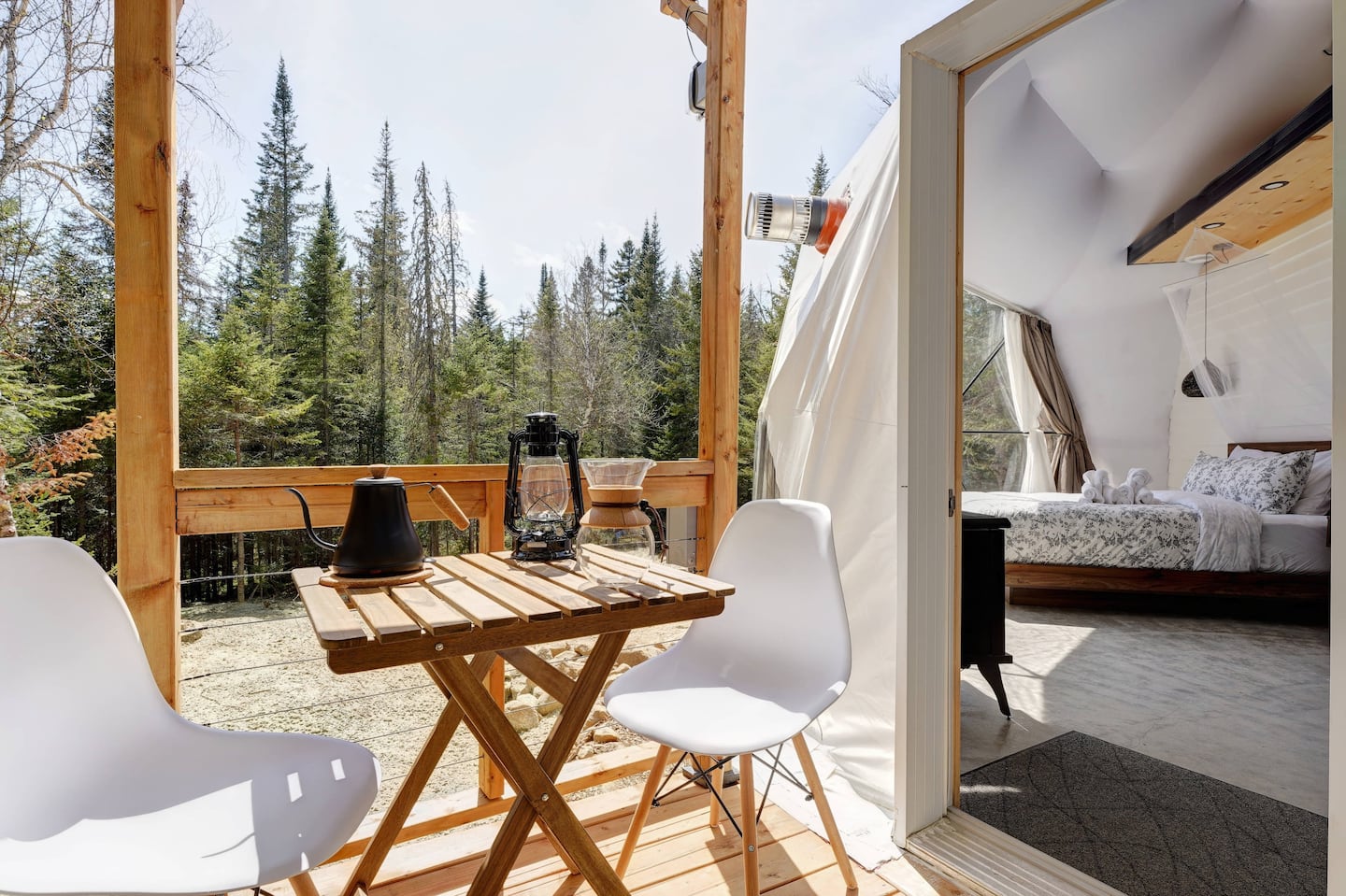 Dome Bedroom with Forest View Dome Bedroom with Forest View